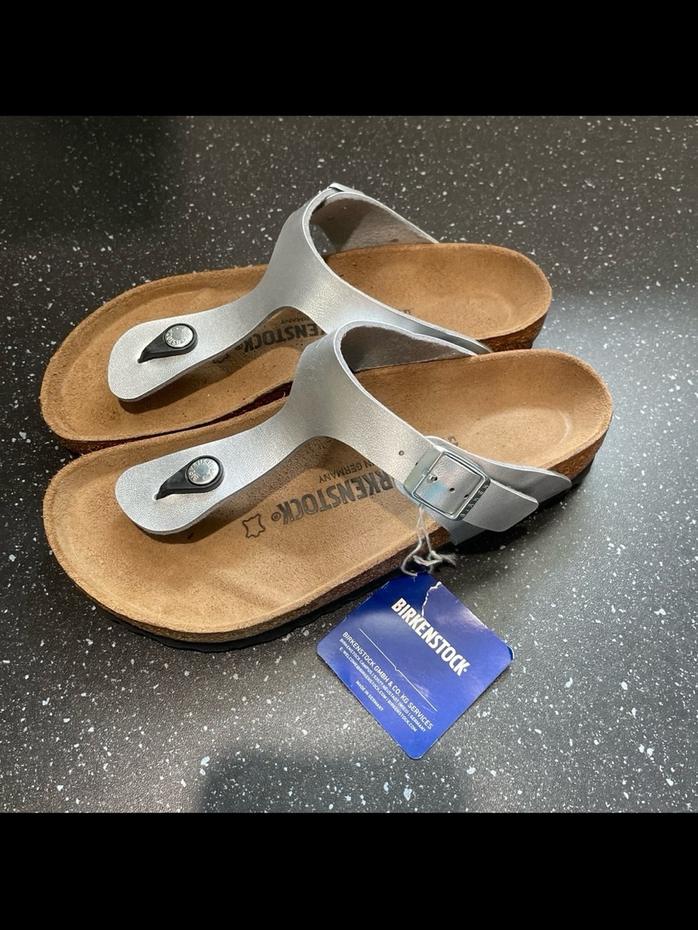 Birkenstock NWT Gizah thong sandals in metallic silver size 37 women